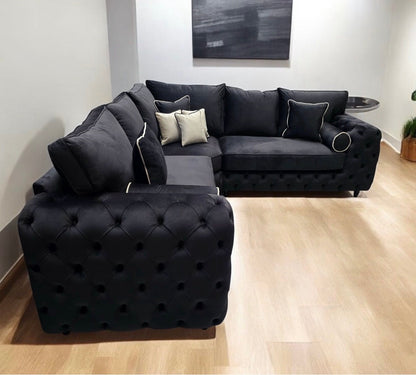 How to Choose the Perfect Corner Sofa for Small Living Rooms